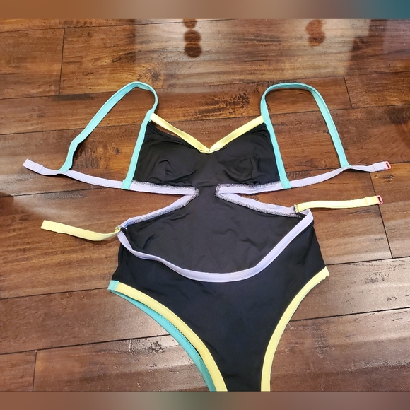Victoria's Secret 2015 Neon Strappy Monokini Size Medium Swimsuit - Picture 7 of 13